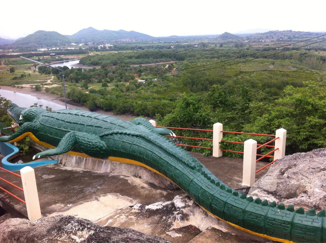 Chao Mae Tubtim Thong Shrine-攀武里必去景点