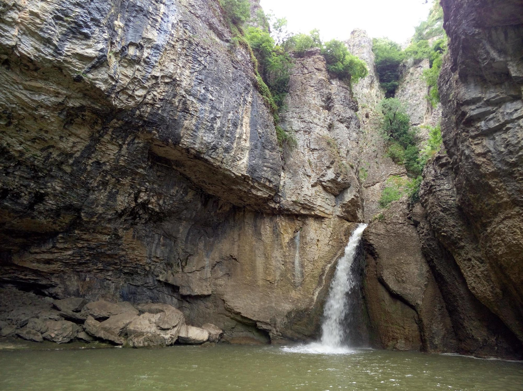 Emen Waterfall and Canyon-Emen必去景点