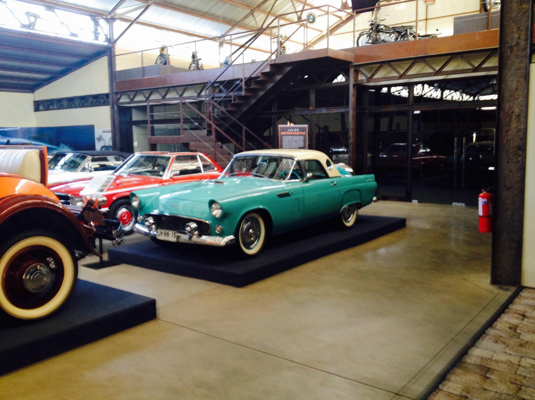 Museo del Automóvil & Museo del Vino-Lolol必去景点
