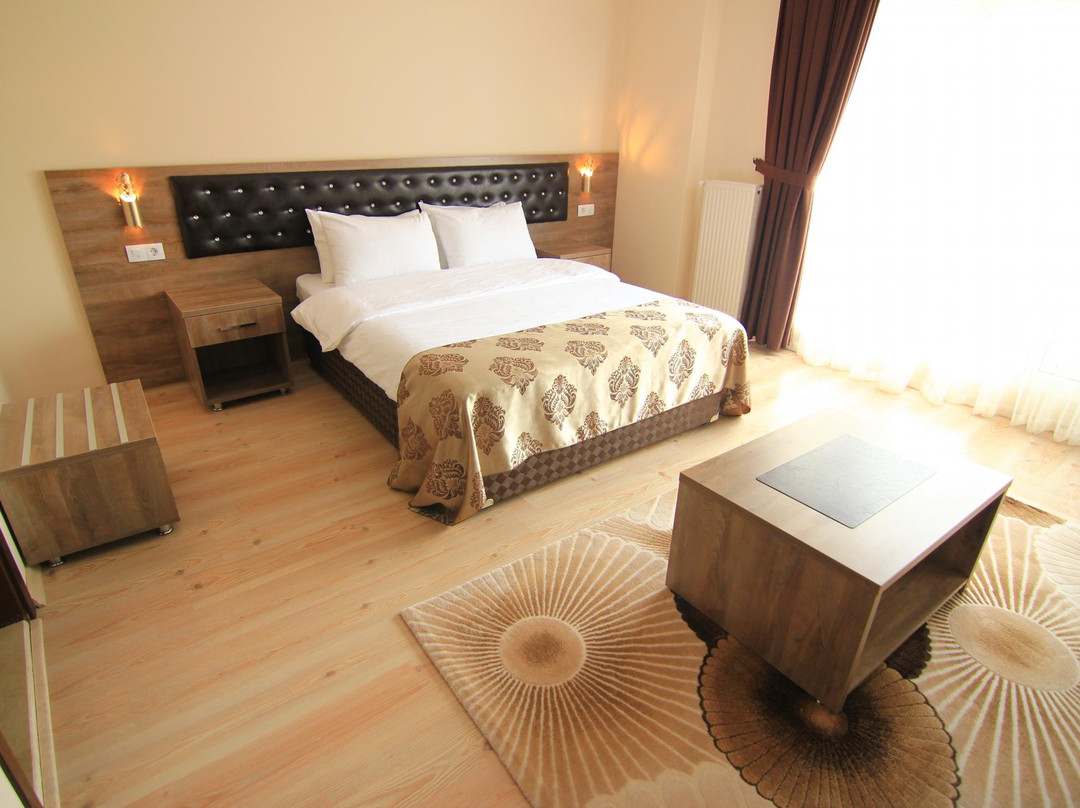 Royal Life Residence