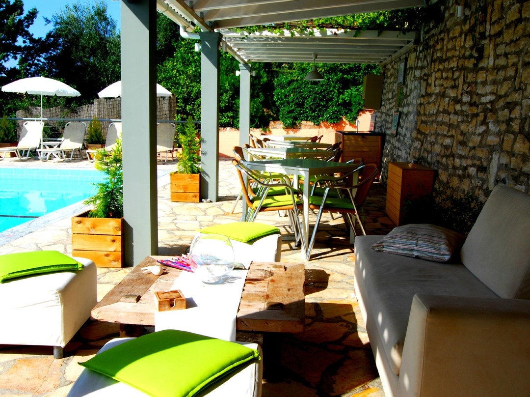 Captain's Apartments Barbati