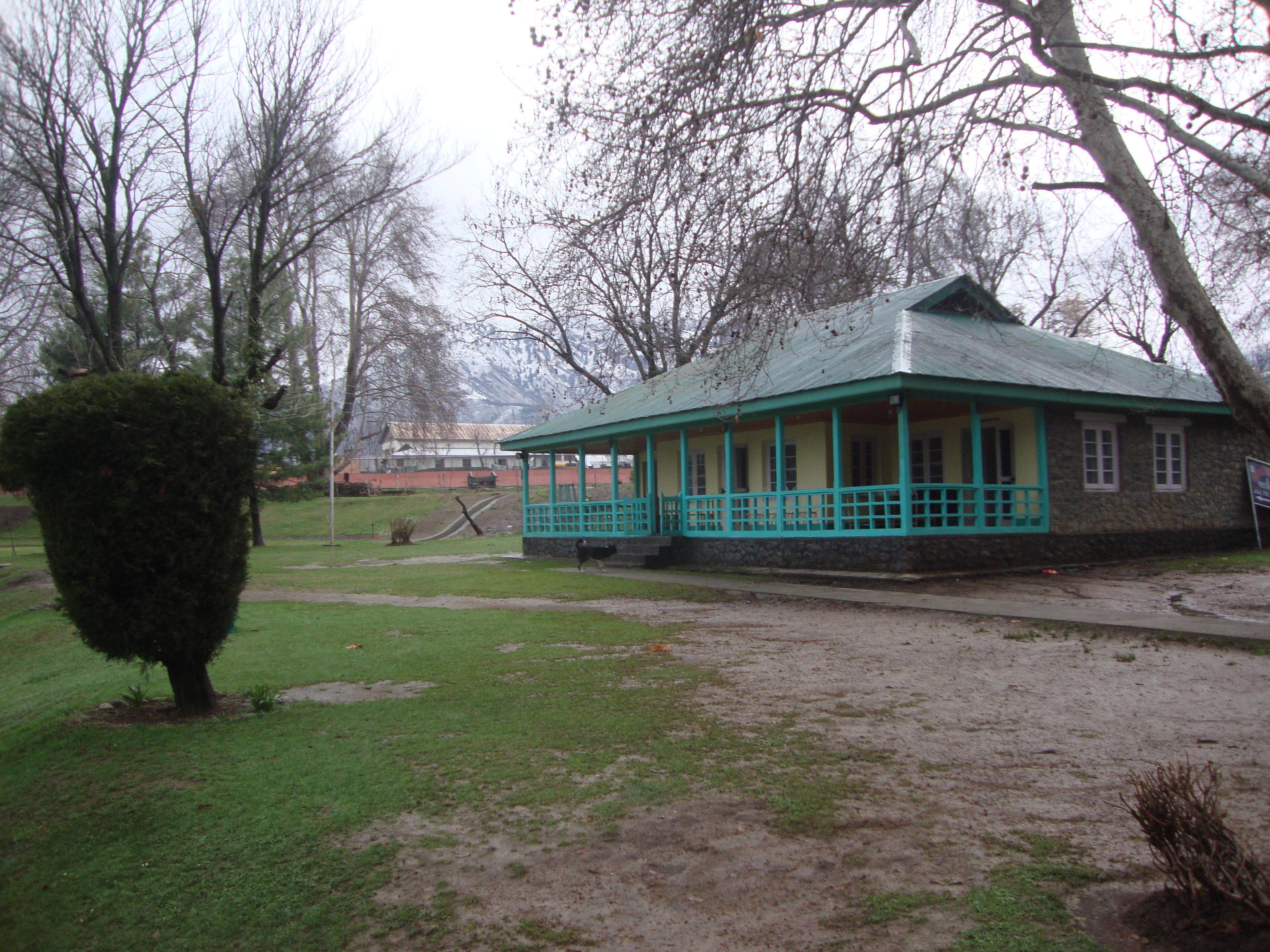 JKTDC Tourist Establishment, Kokernag-浴室