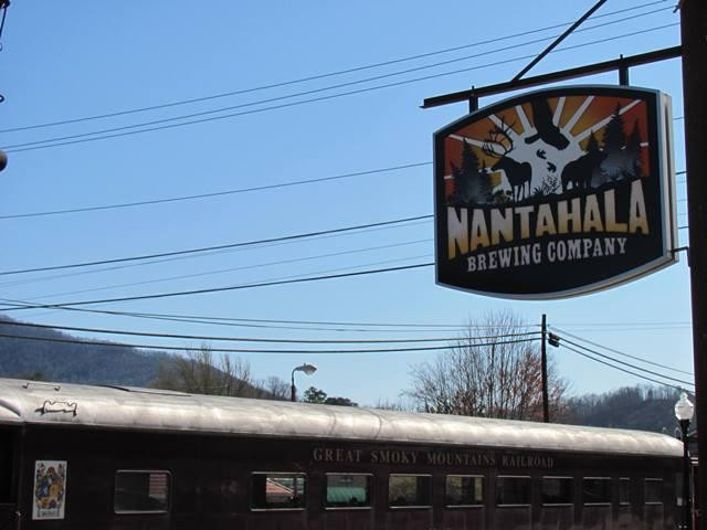 Nantahala Brewing Company Taproom, Smokehouse & Brewery景点图片
