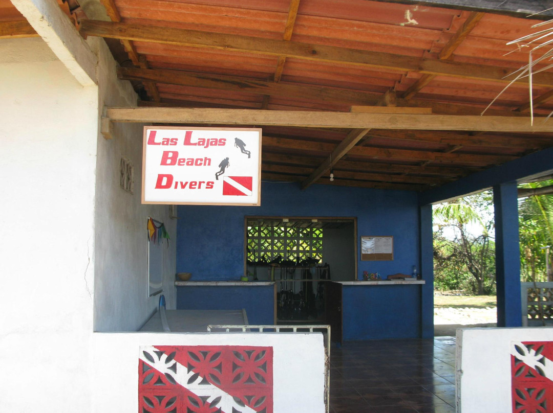 Las Lajas Beach Divers景点图片
