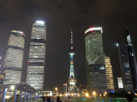 陆家嘴中心绿地-上海市必去景点