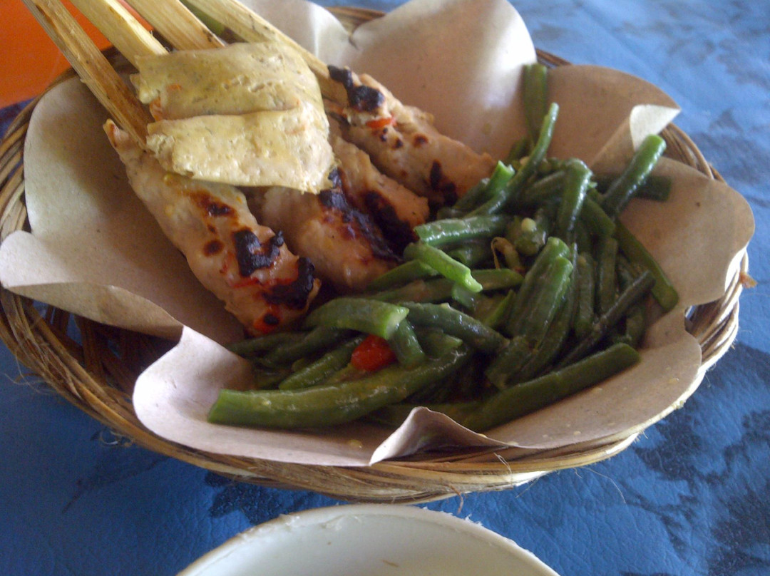 Dawan餐馆和美食-Warung Lesehan Sari Baruna