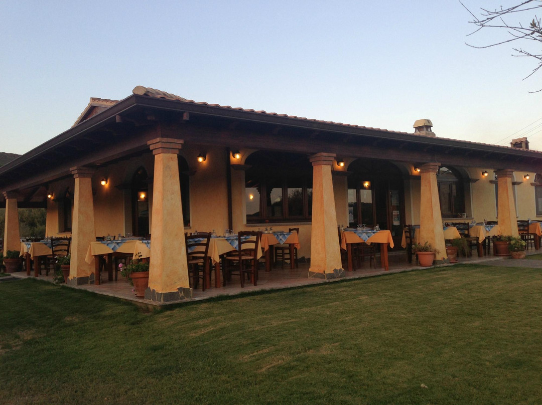 Teulada餐馆和美食-Agriturismo Terranieddas