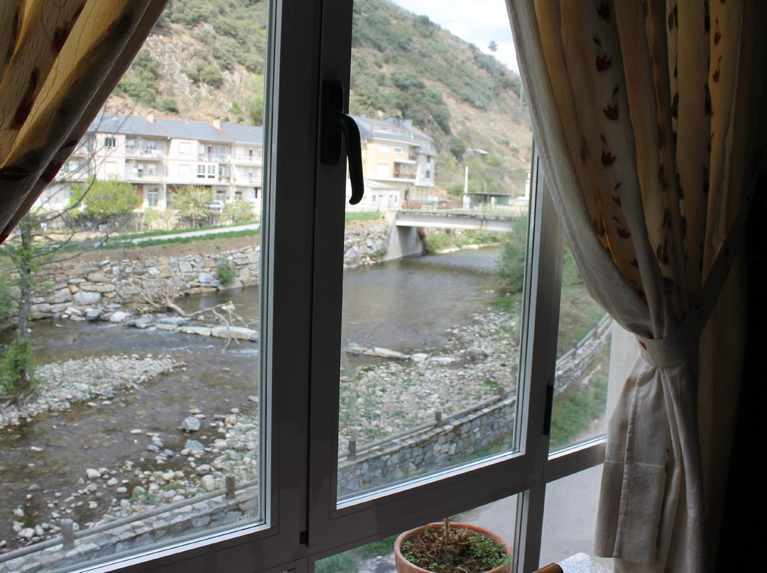 Hostal Burbia主图