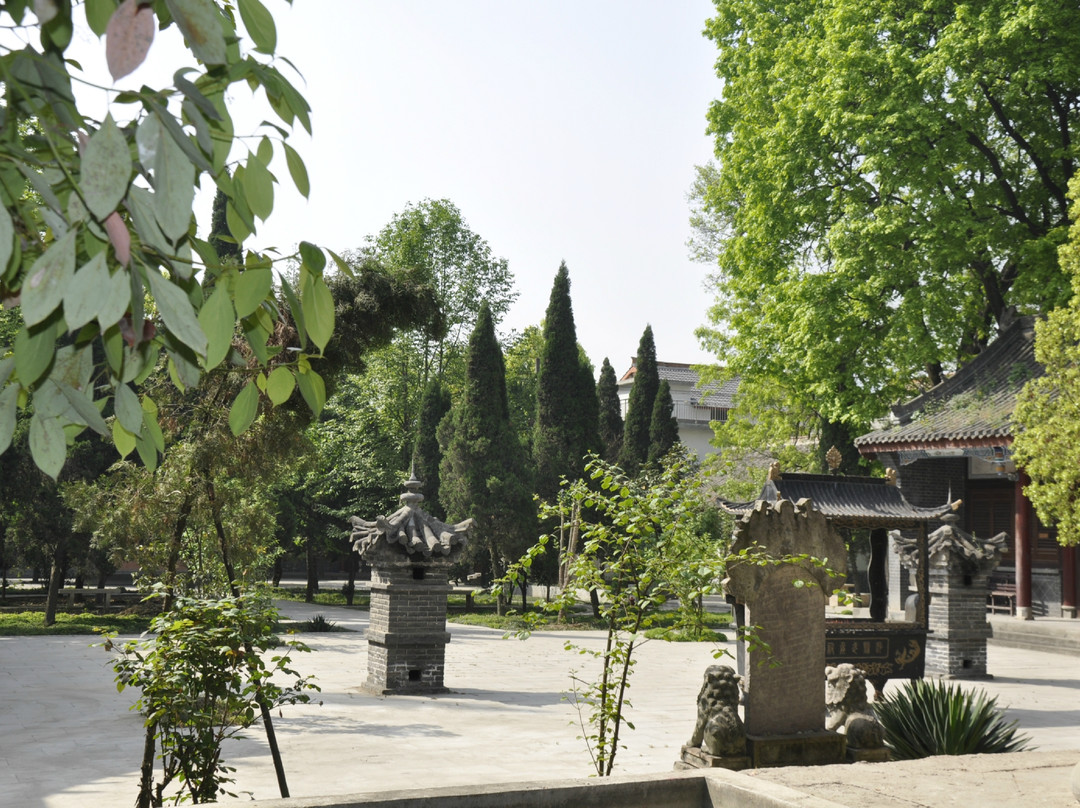 马超墓祠景点图片