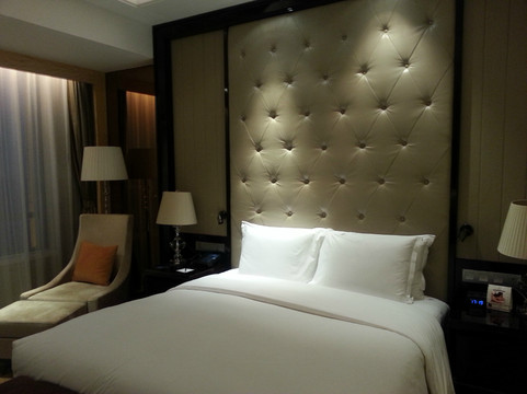 南京希尔顿酒店主图