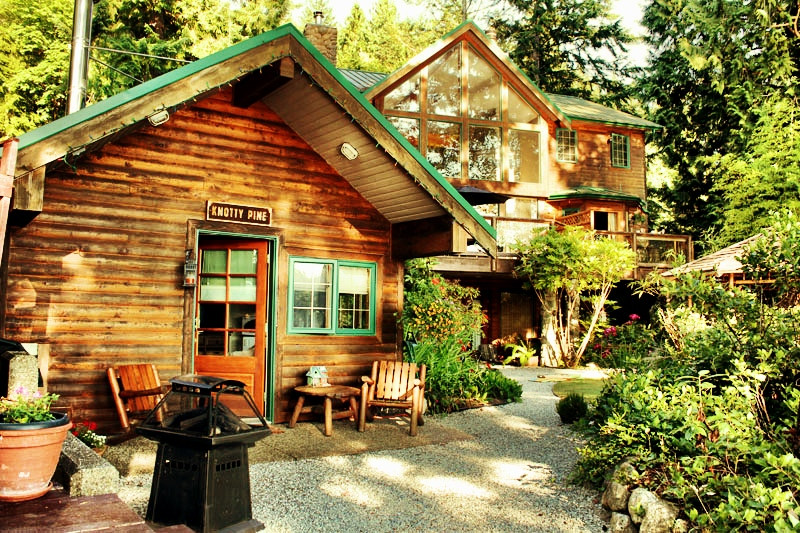 Sechelt酒店住宿-宁静湾海滨宾馆