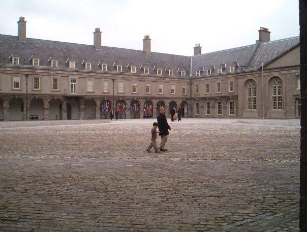 爱尔兰国家装饰艺术品和历史博物馆-都柏林必去景点