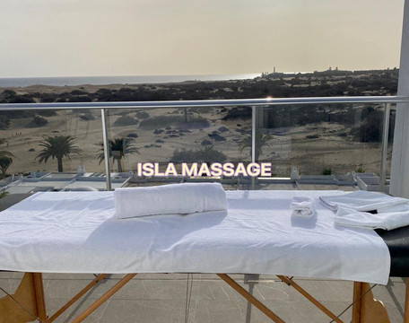 Isla Massage-英国人海滩必去景点