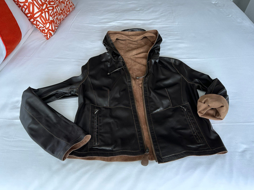 Emelda Leather & Fur-塞尔丘克必去景点