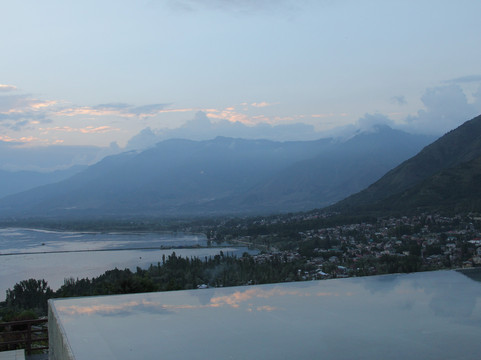 泰姬达尔景观酒店斯里纳格主图