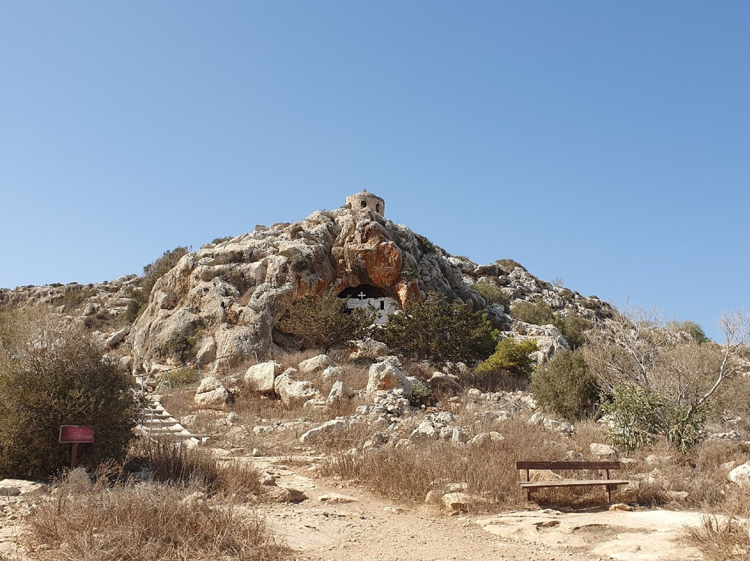 Agioi Saranta Cave Church-普它肋斯必去景点