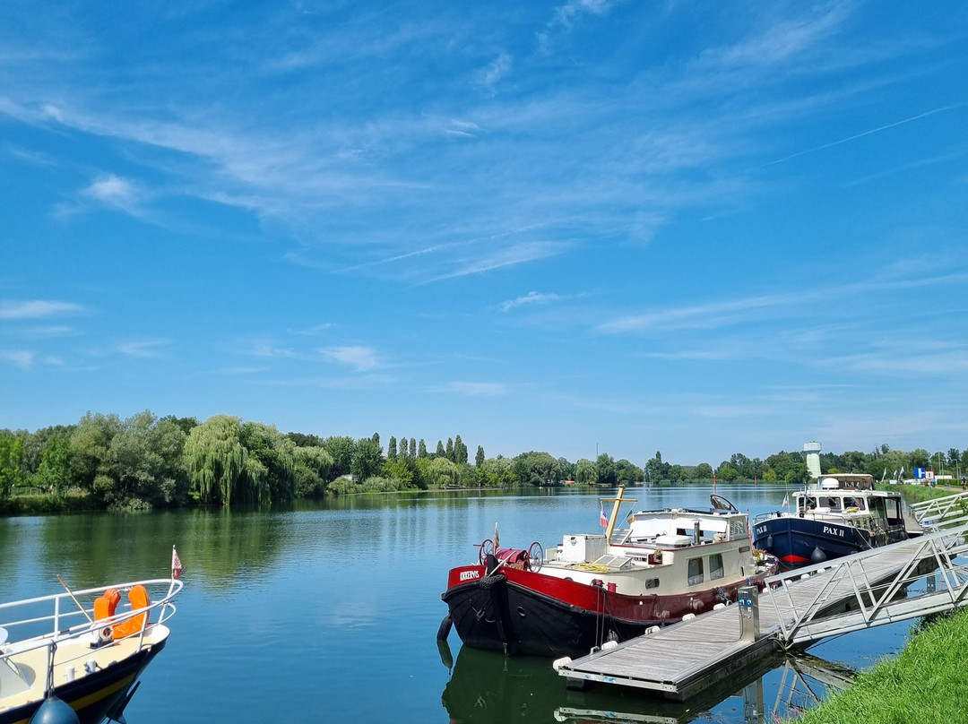 Long de la Saone Auxonne景点图片