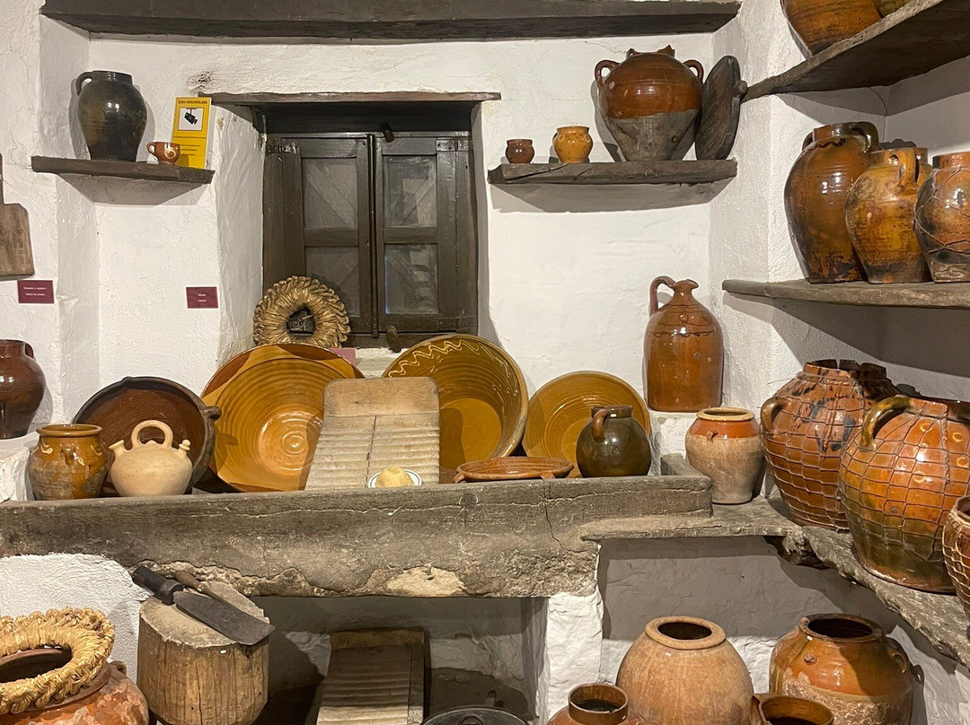 Museo Angel Orensanz y Artes de Serrablo-Sabinanigo必去景点