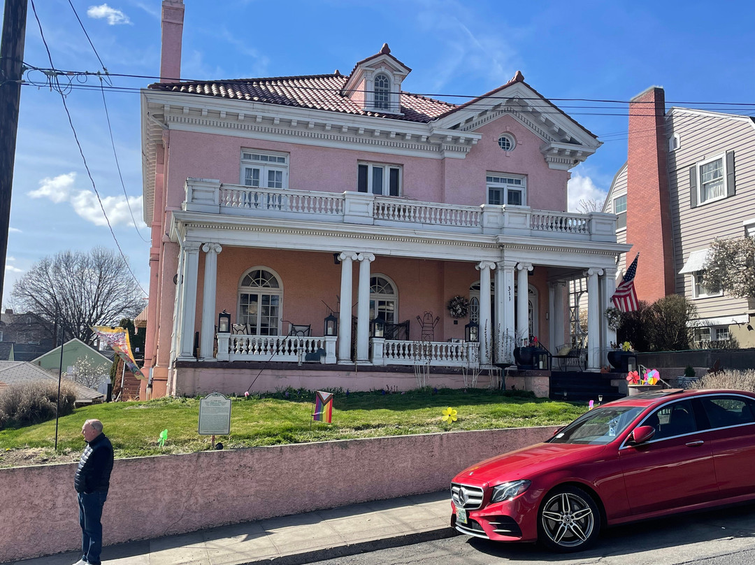 Pendleton House Historic Inn主图