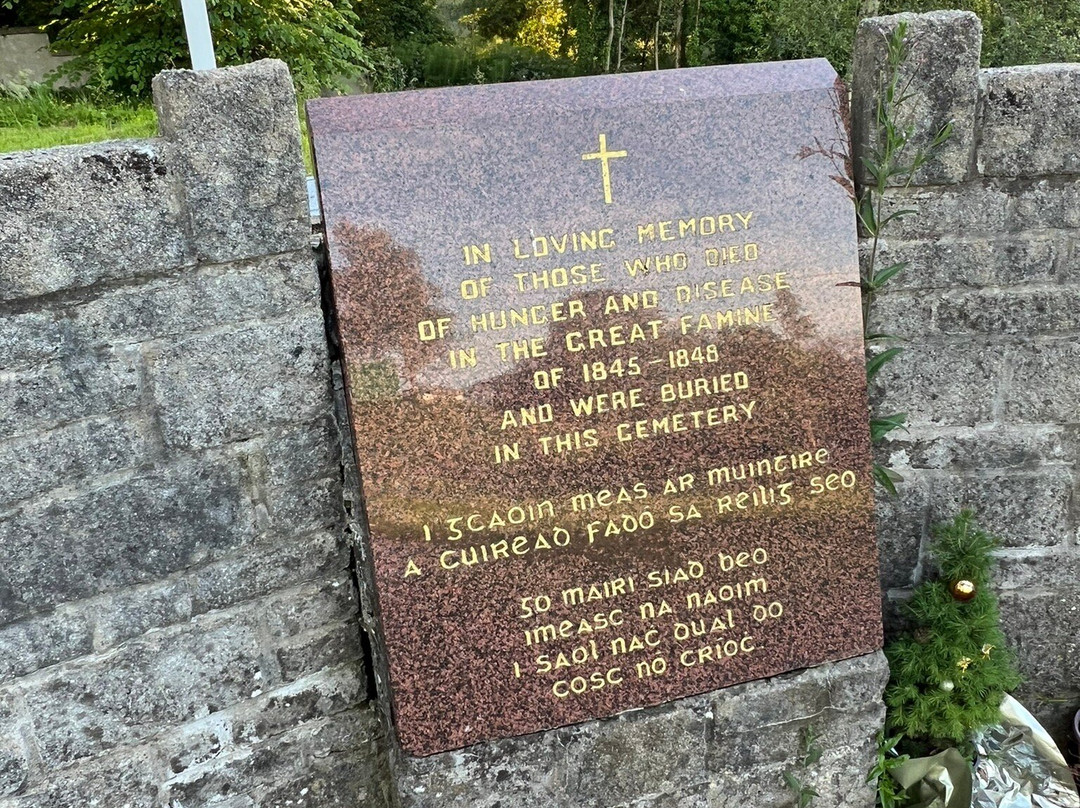Famine Graveyard-多尼戈尔城镇必去景点