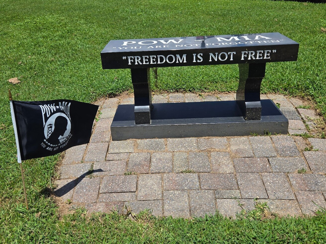 Veterans Memorial Park景点图片