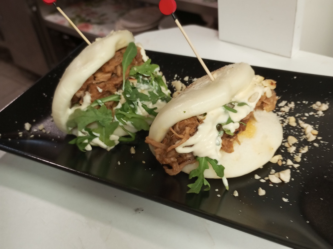 Los Nidos Tasty Food