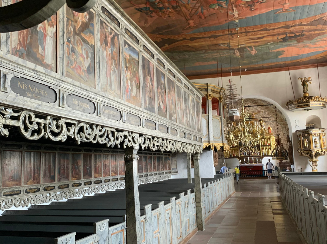 Mogeltonder Church景点图片