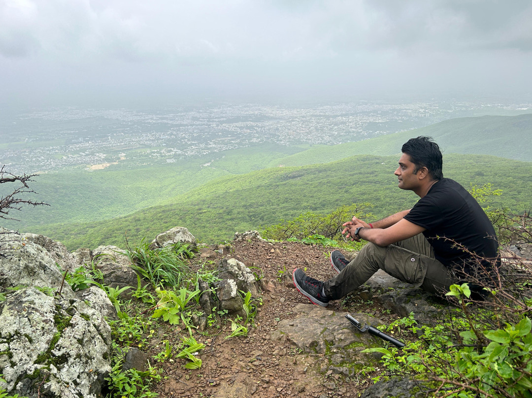 Dataar Hills-居那加德必去景点