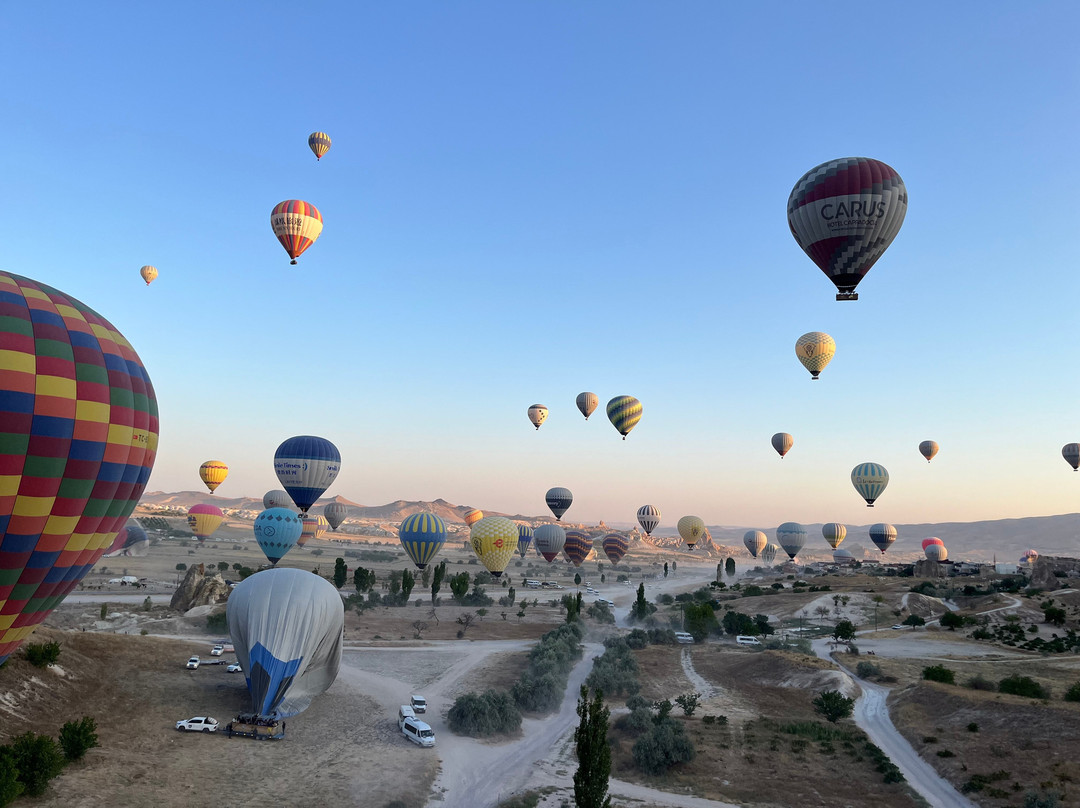 World Elka Travel-奥塔西萨必去景点