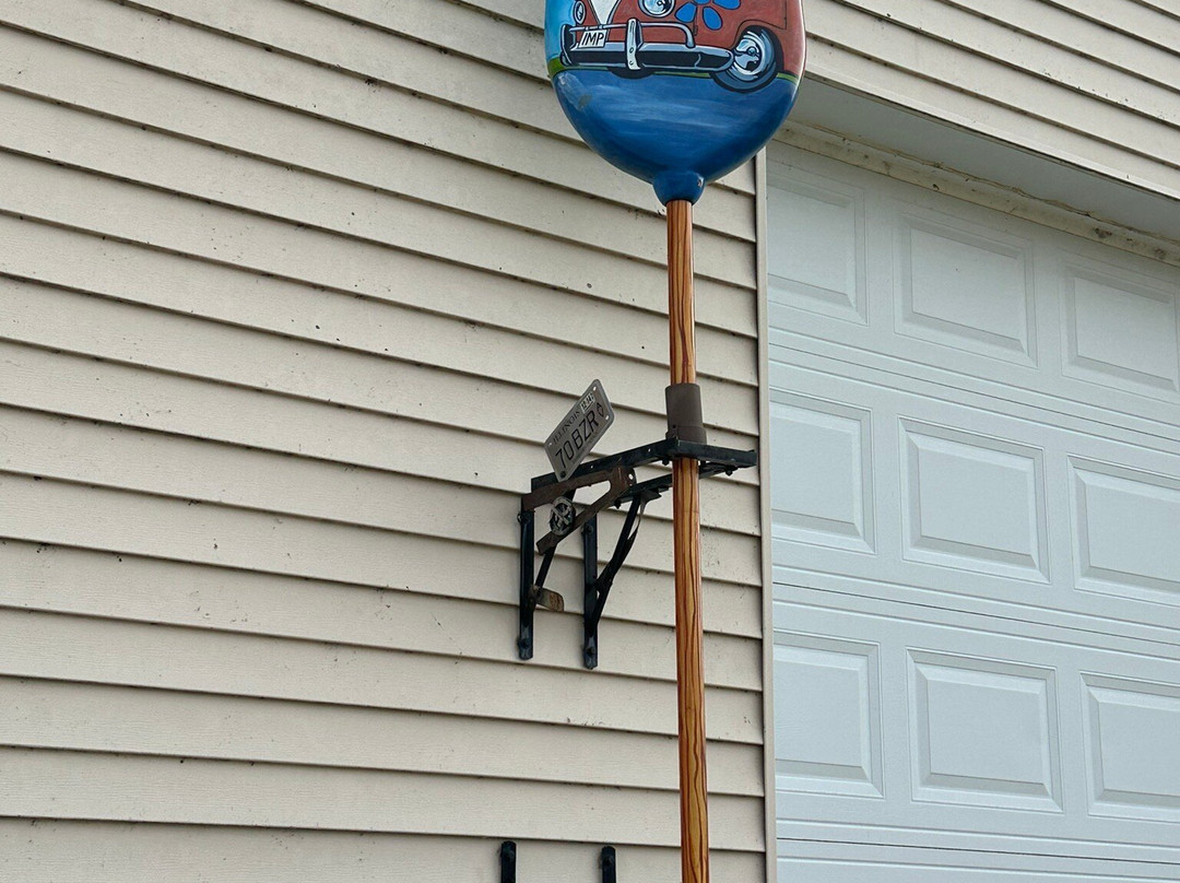 Hippie Memorial-Arcola必去景点