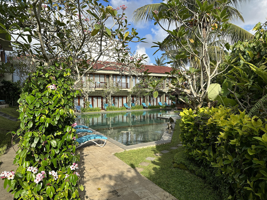 乌布瓦纳度假酒店主图