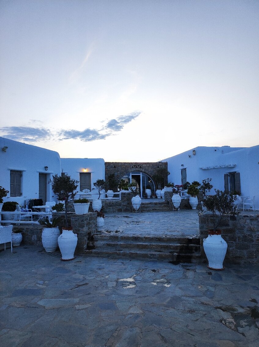 Eleni's Village Suites-官方