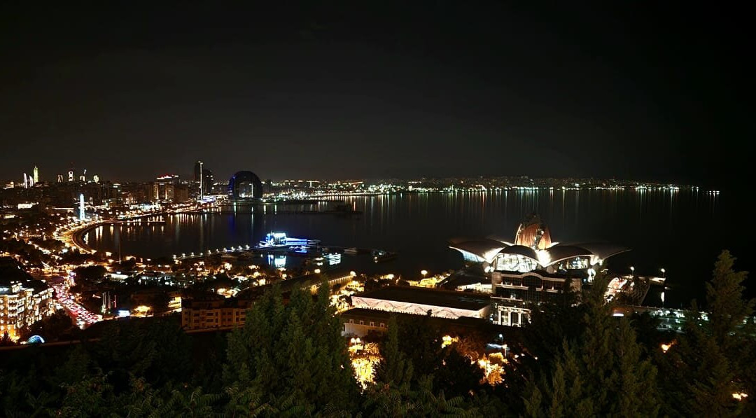 Fairmont Baku, Flame Towers主图