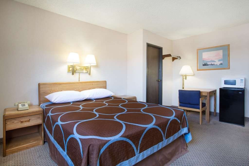 Super 8 By Wyndham Fallon主图