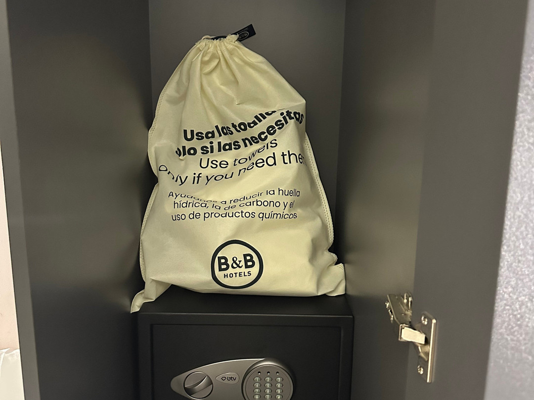 斯多瑞梅阿尔巴塞特酒店主图