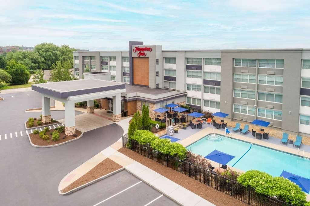 曼彻斯特拉昆塔套房酒店主图