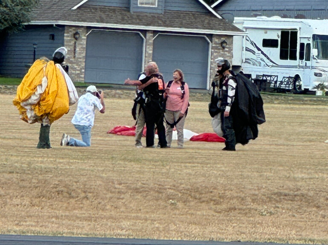 Skydive Oregon Inc-Molalla必去景点