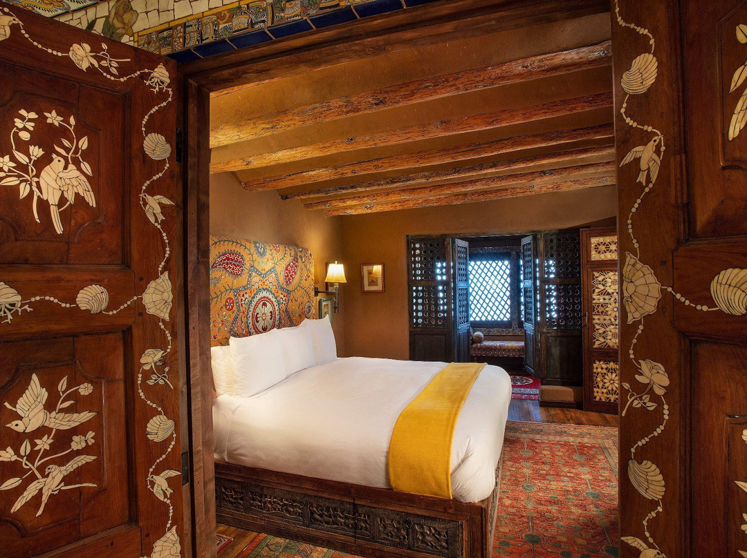 The Inn Of The Five Graces主图