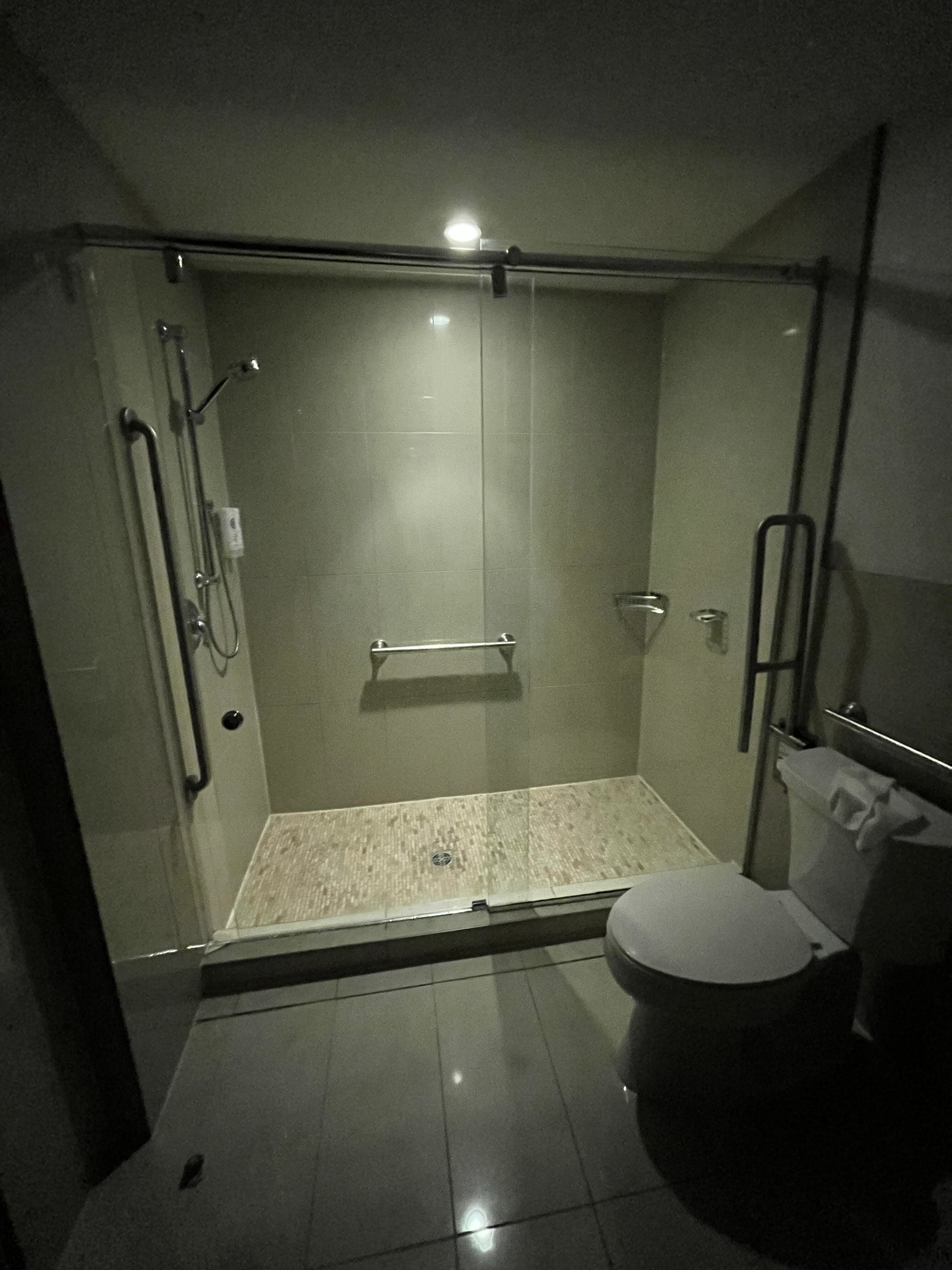 Comfort Hotel Bayer's Lake-客卧