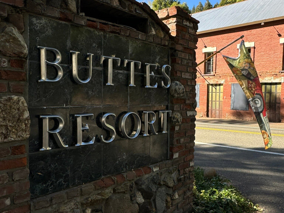 The Buttes Resort主图