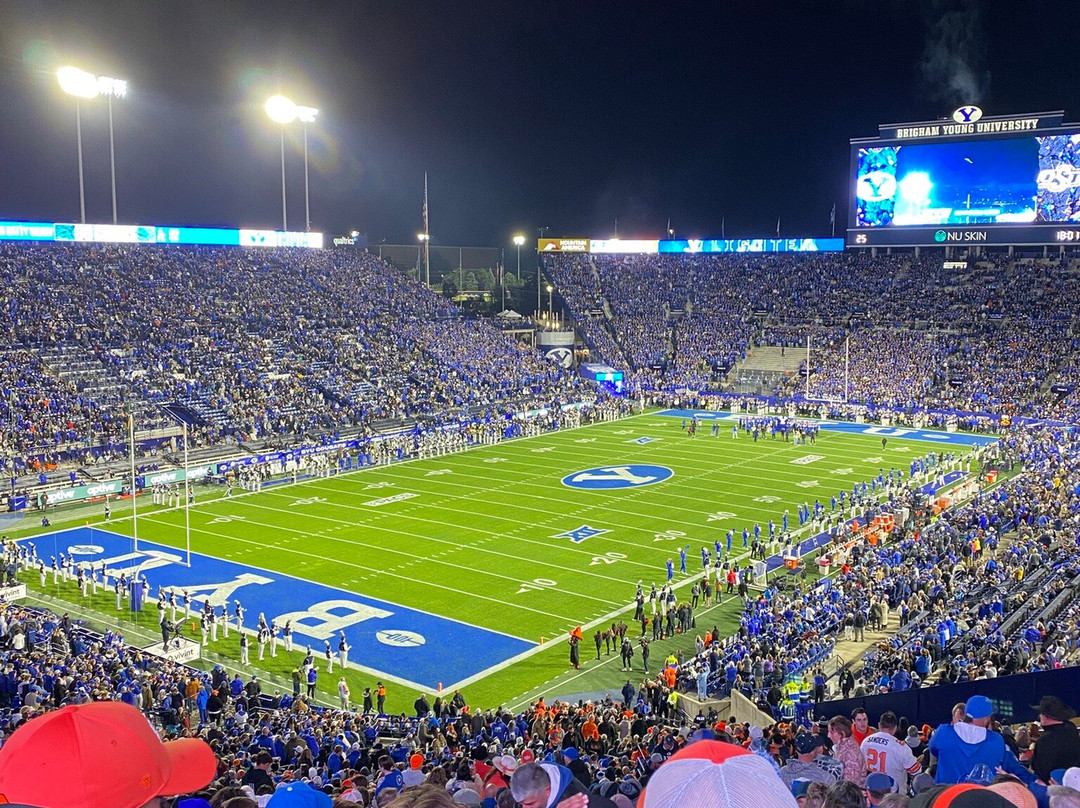 LaVell Edwards Stadium-普若佛必去景点