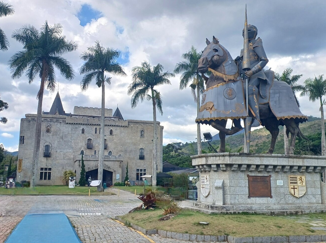 Praça do Cavaleiro Medieval-Itaipava必去景点