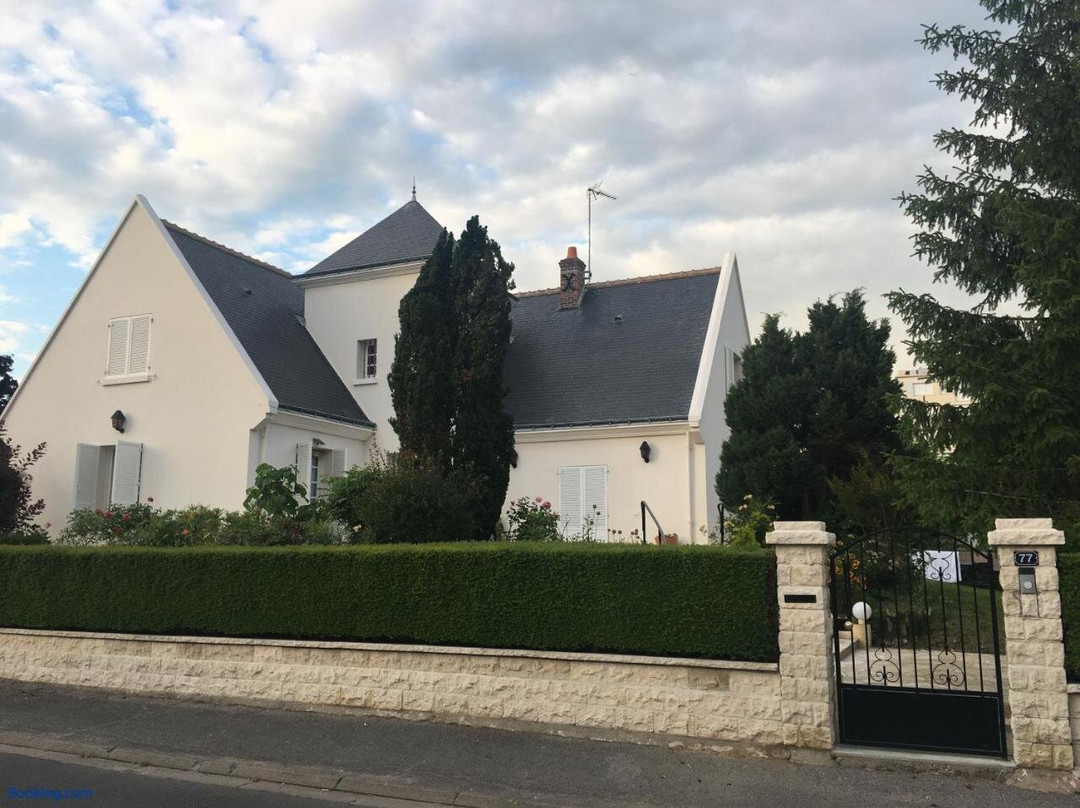 Saint-Antoine-du-Rocher旅游攻略图片