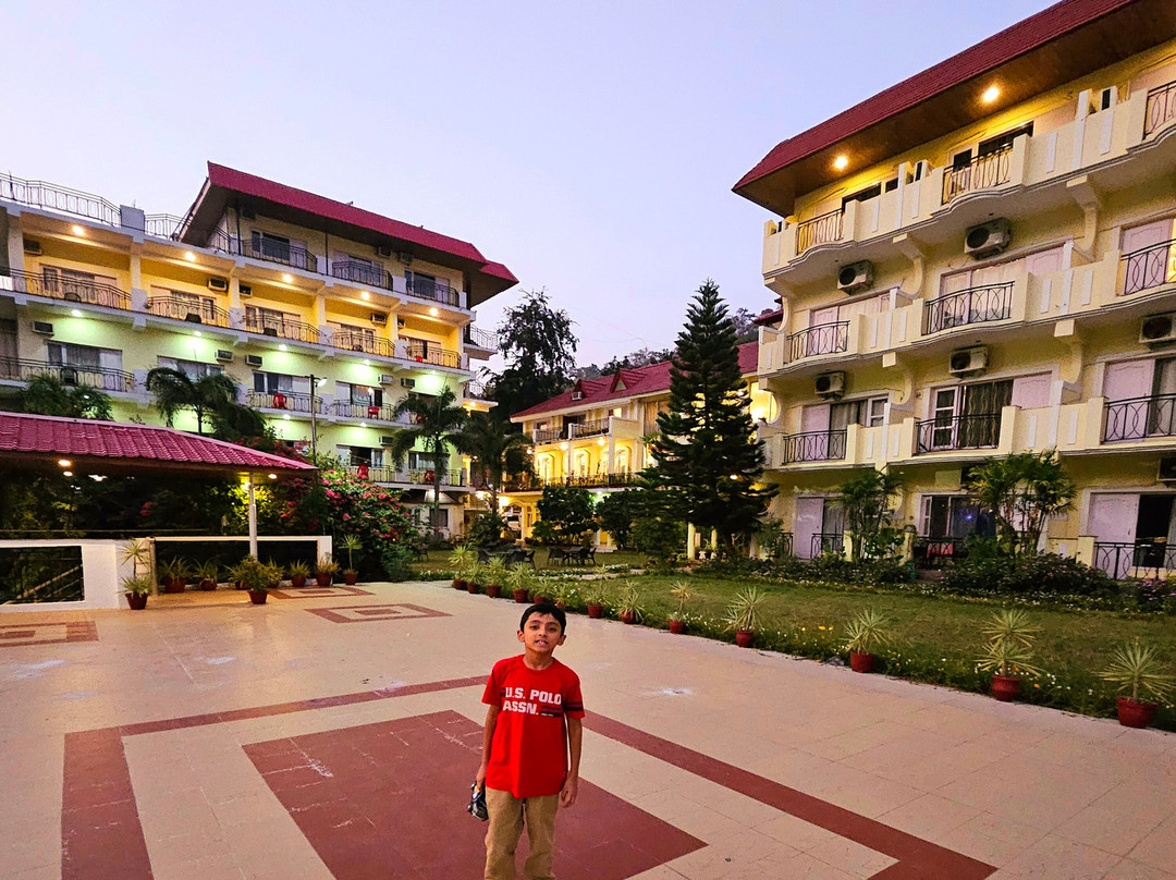 Riverside Resort主图