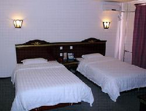 天津聚美快捷酒店津塘路东风地道店主图