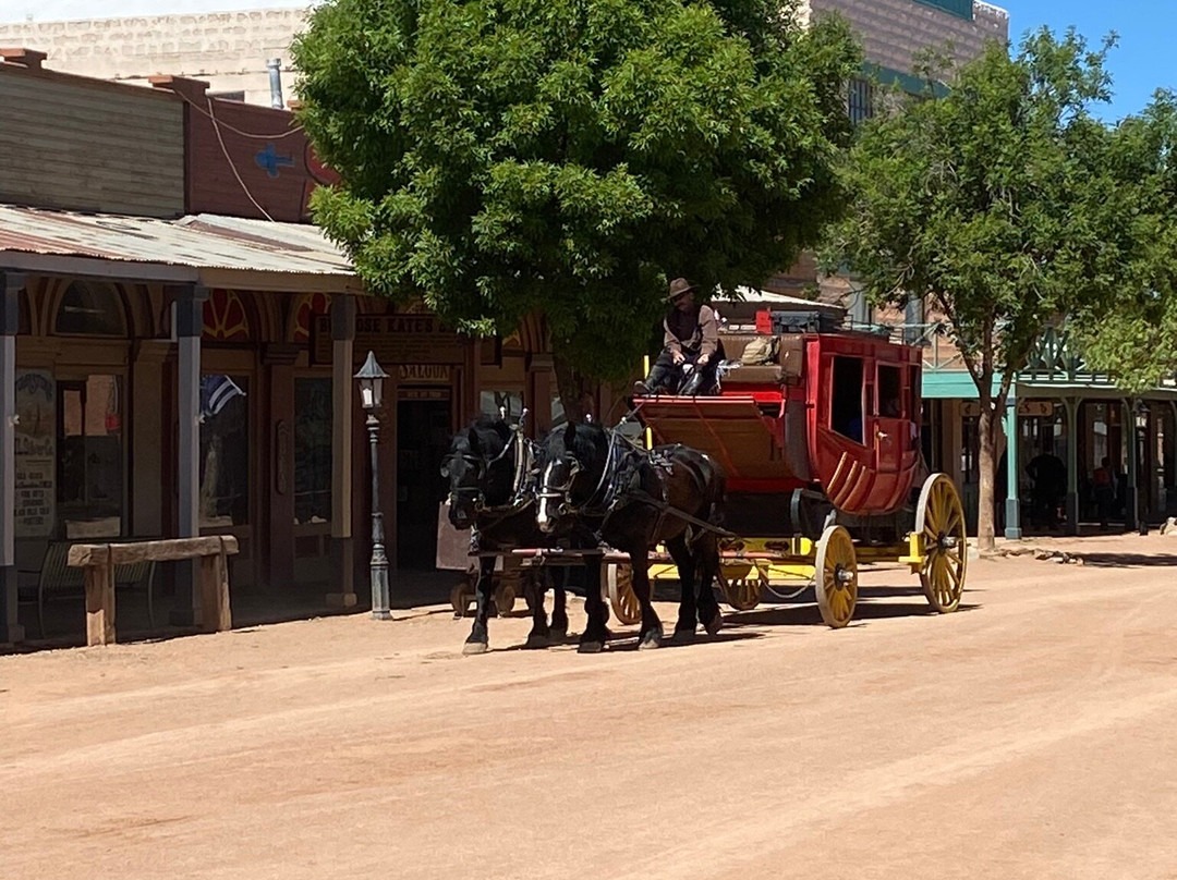 追踪者汽车旅馆主图