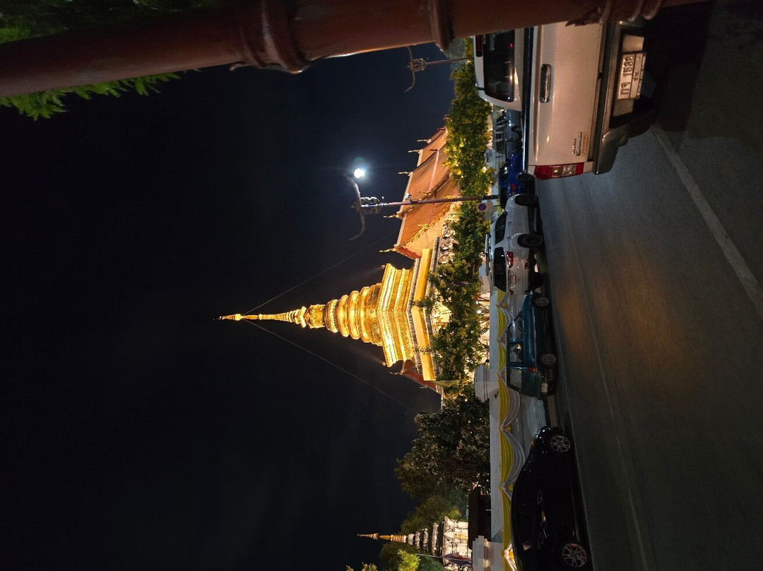 Wat Phra That Chang Kham Worawihan景点图片