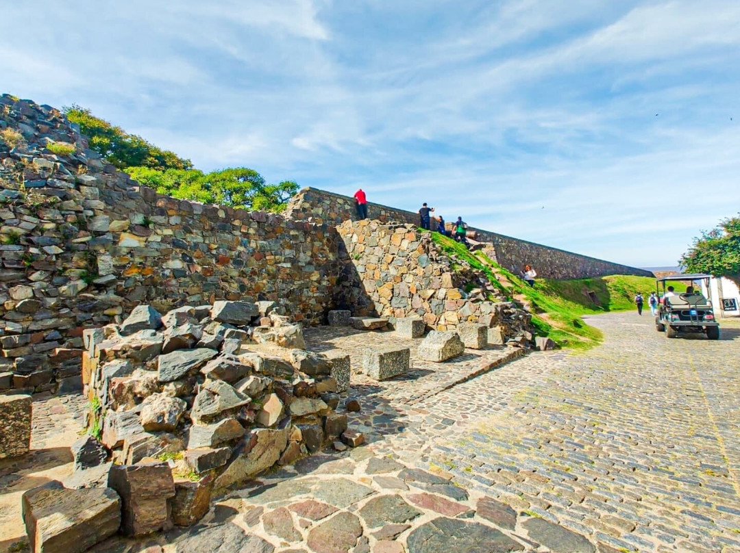 普埃塔休达德拉-科洛尼亚·德尔萨克拉门托城必去景点