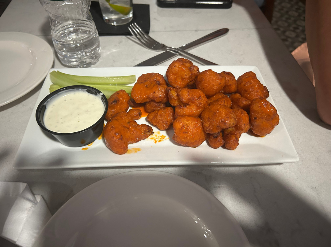 纳舒厄皇冠假日酒店主图