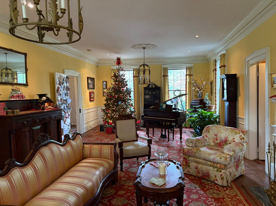 Bellamy Manor & Gardens Bed And Breakfast主图